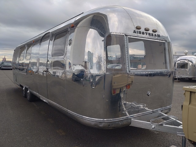 ￼Airstream 31ft Sovereign